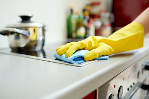 Turnaround cleaning details for an Airbnb apartment in Kensington