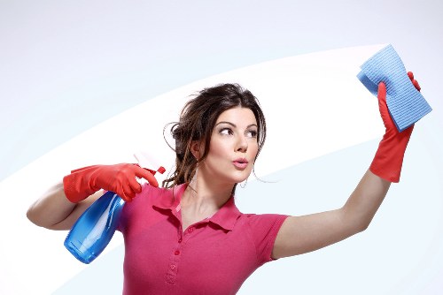 Reporting channels and safeguarding concerns for Kensington cleaners